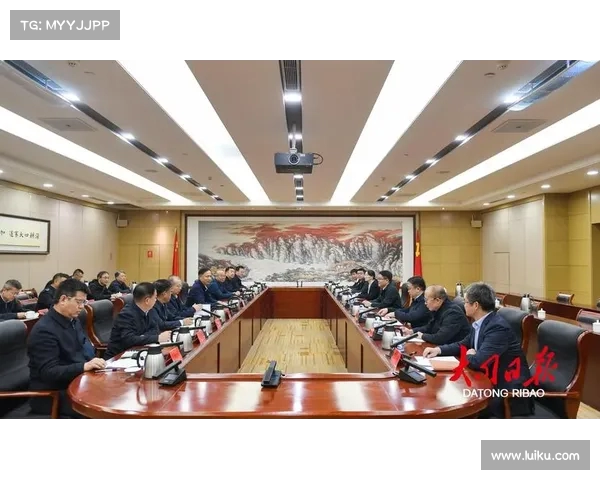 70后卢东亮当选山西省代省长 继任之路引关注 70后卢东亮当选山西省代省长 继任之路引关注